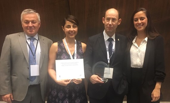 Luis Castaño recibe el premio "José Igea 2018" por su proyecto centrado en adenomas hipofisarios en niños y adolescentes