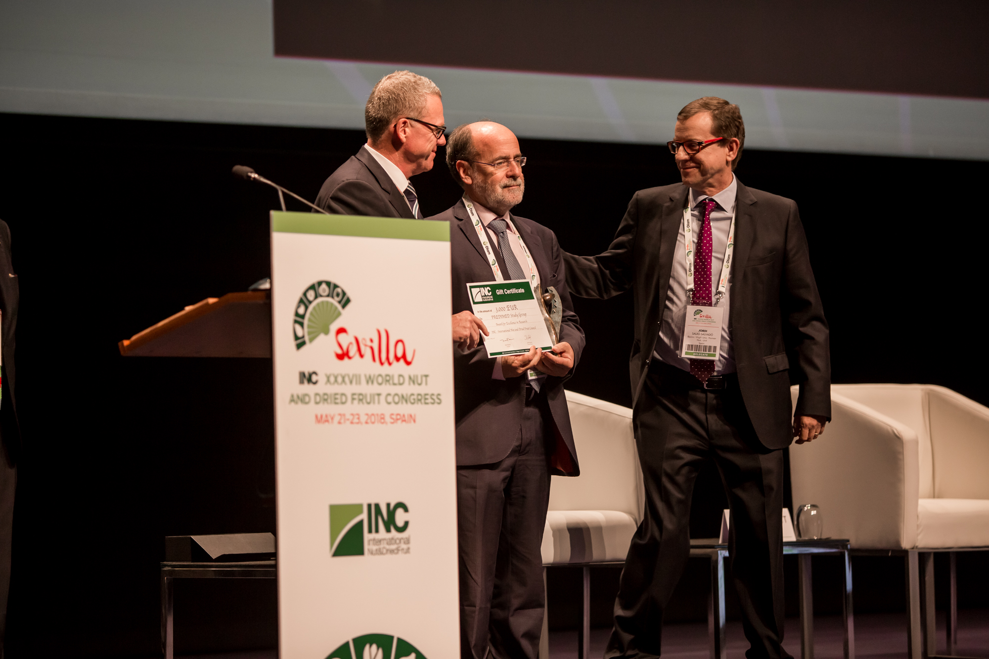 Nuevo reconocimiento a PREDIMED desde la International Nut and Dried Fruit Foundation