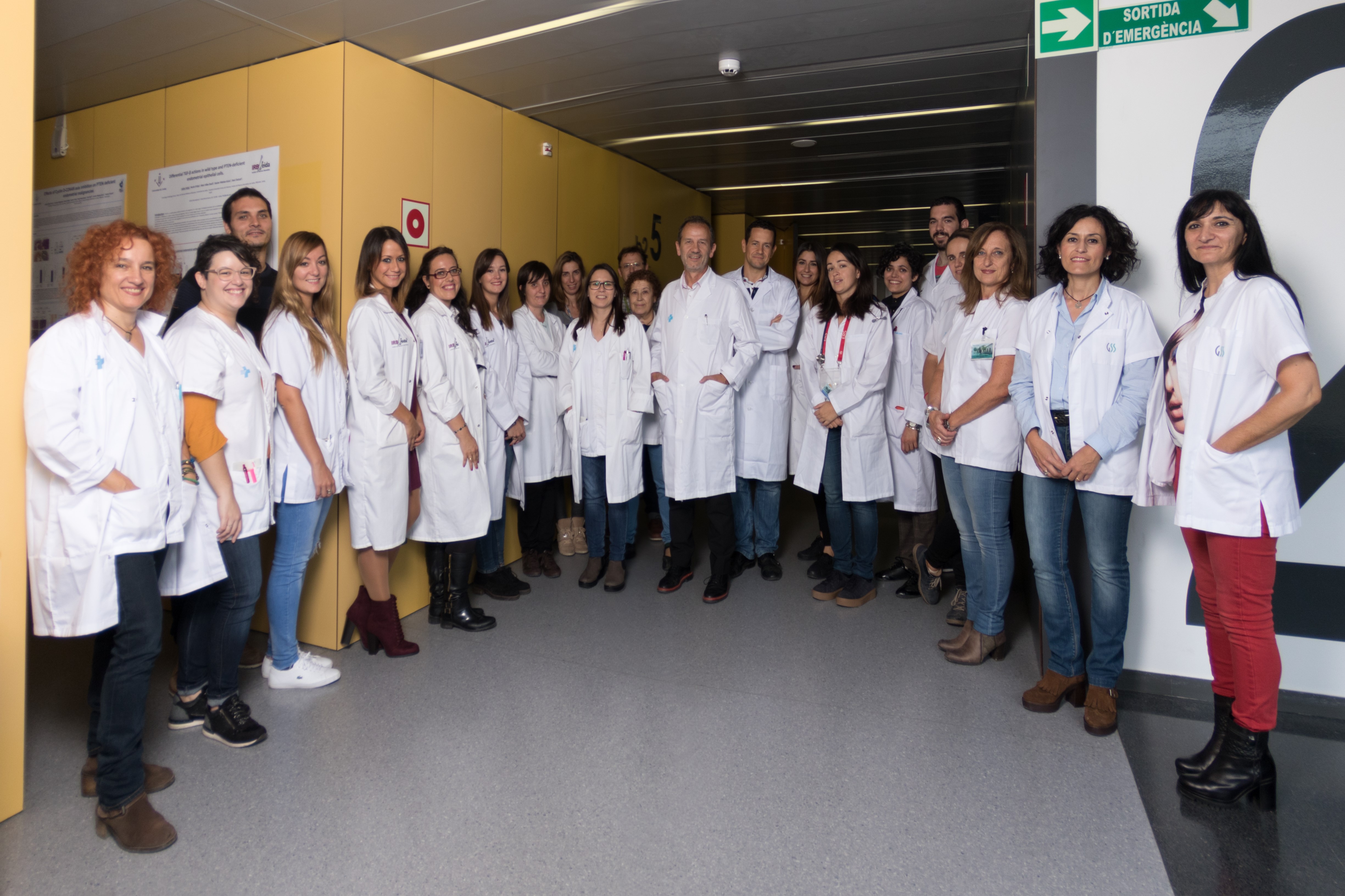 El deterioro de la función pulmonar no está asociado con la gravedad del SAC, pero sí con una estancia más corta en la unidad coronaria