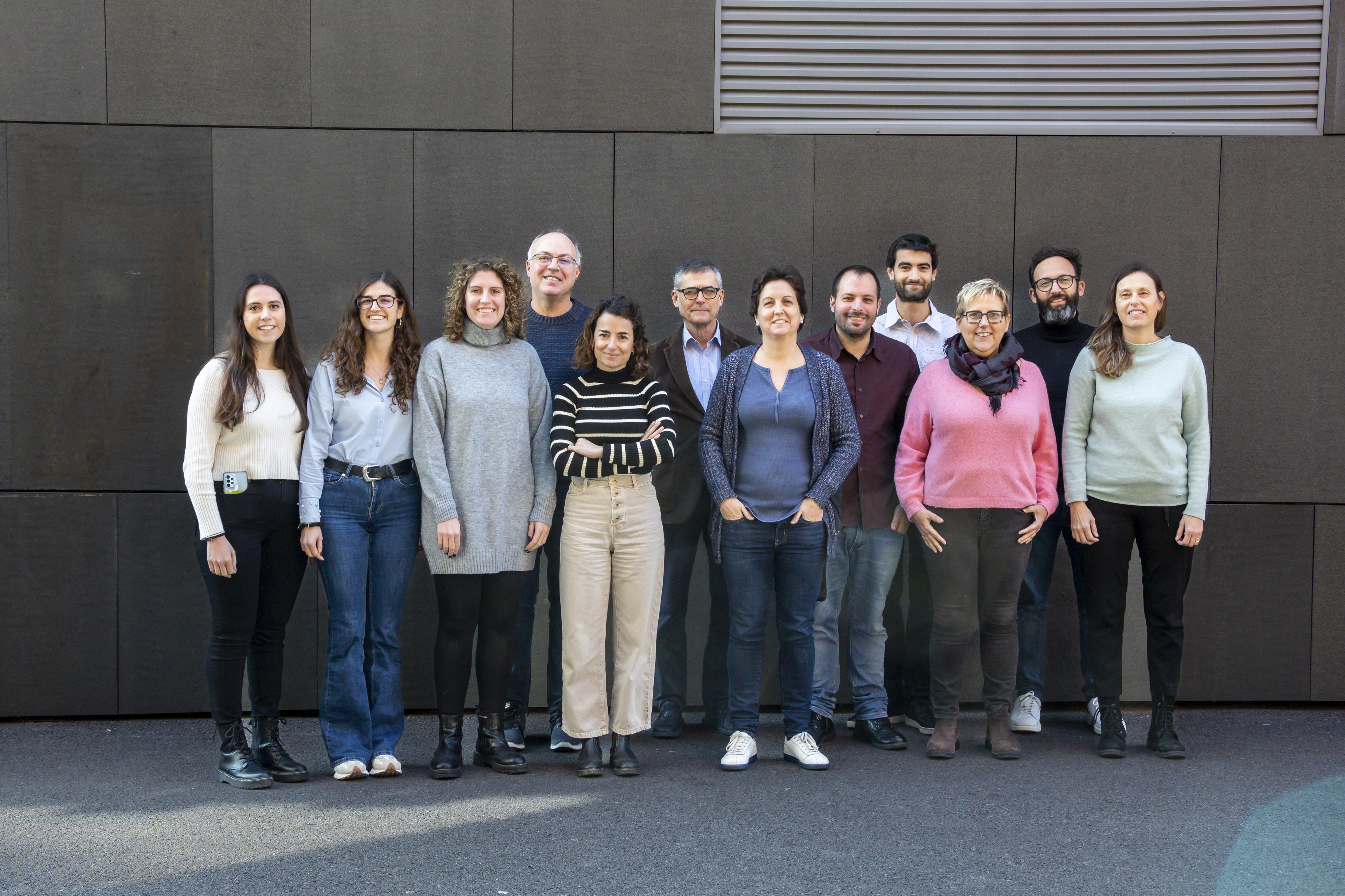 Identifican una alteración en la captación de colesterol por las neuronas en el Alzheimer relacionada con la variante APOE4