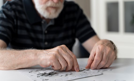 Retos de la investigación en Alzheimer: mejorar el diagnóstico precoz y facilitar el acceso a los nuevos medicamentos Retos de la investigación en Alzheimer: mejorar el diagnóstico precoz y facilitar el acceso a los nuevos medicamentos