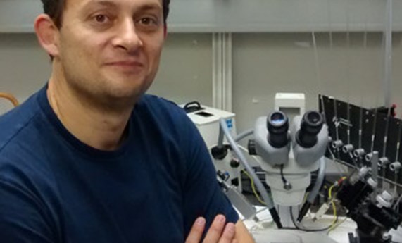Raúl Estévez, distinguido con el Premio ICREA Academia de la Generalitat de Catalunya Raúl Estévez, distinguido con el Premio ICREA Academia de la Generalitat de Catalunya