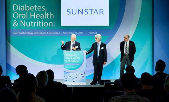 Cerca de 500 especialistas se dieron cita en el Simposio Internacional “Diabetes, Oral Health and Nutrition” Cerca de 500 especialistas se dieron cita en el Simposio Internacional “Diabetes, Oral Health and Nutrition”