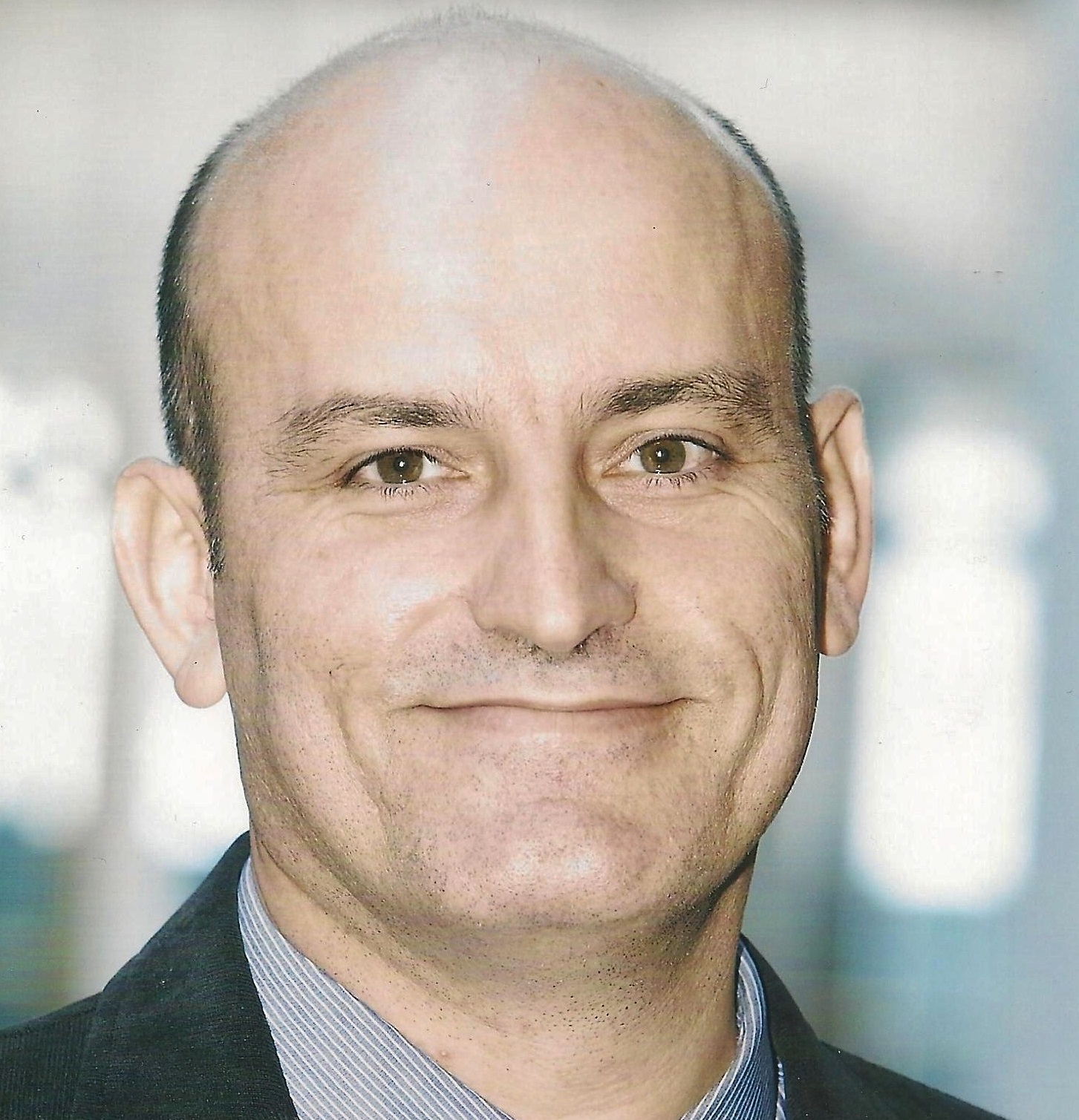 Manuel Romero recibe el XI Premio a la Investigación 'Javier Benjumea Puigcerver'