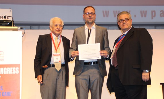 Alexandre González-Rodríguez, premio "Juan José López Ibor Foundation Grant for Young Researchers 2014" Alexandre González-Rodríguez, premio "Juan José López Ibor Foundation Grant for Young Researchers 2014"
