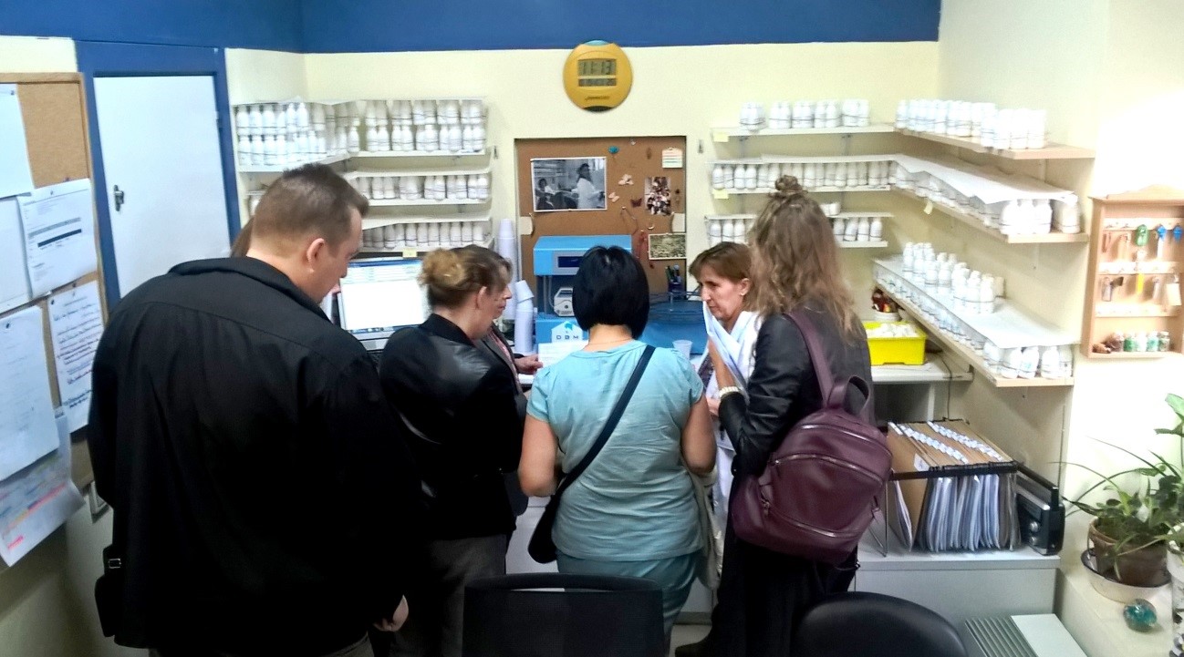 Una delegación letona visita España para mejorar la prevención del VIH en población usuaria de drogas por vía parenteral